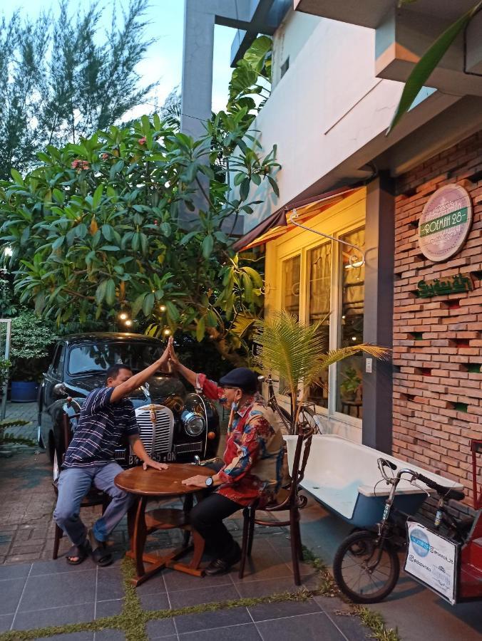 Roemah 28 Syariah Hotel Medan Exterior foto